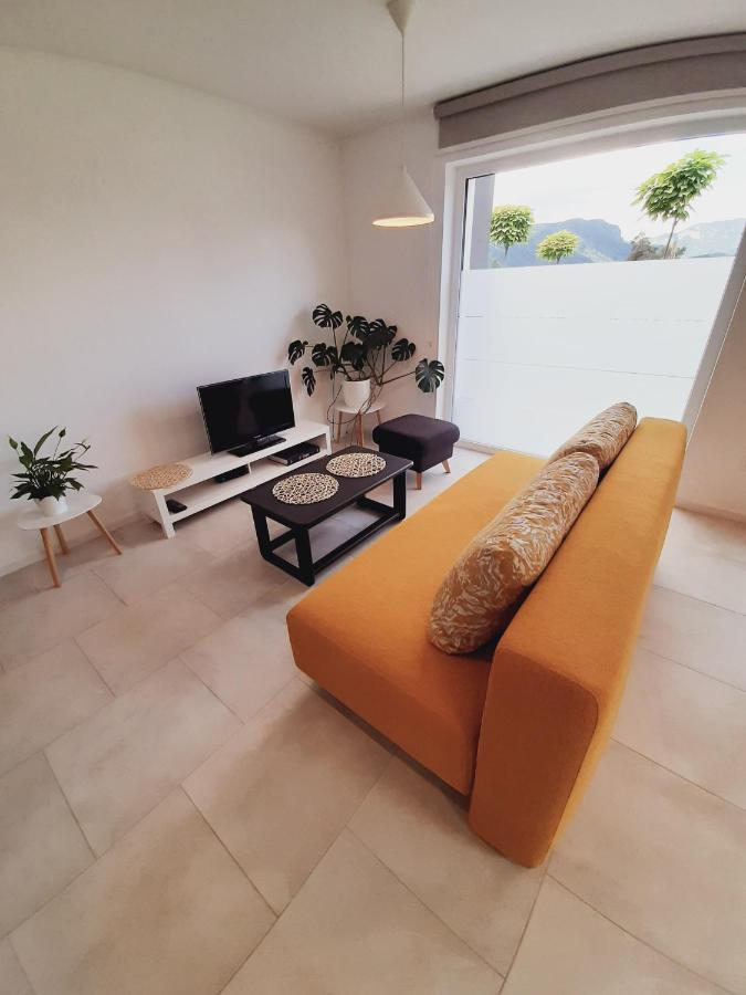 Green Bee Apartment Лесце Екстериор снимка