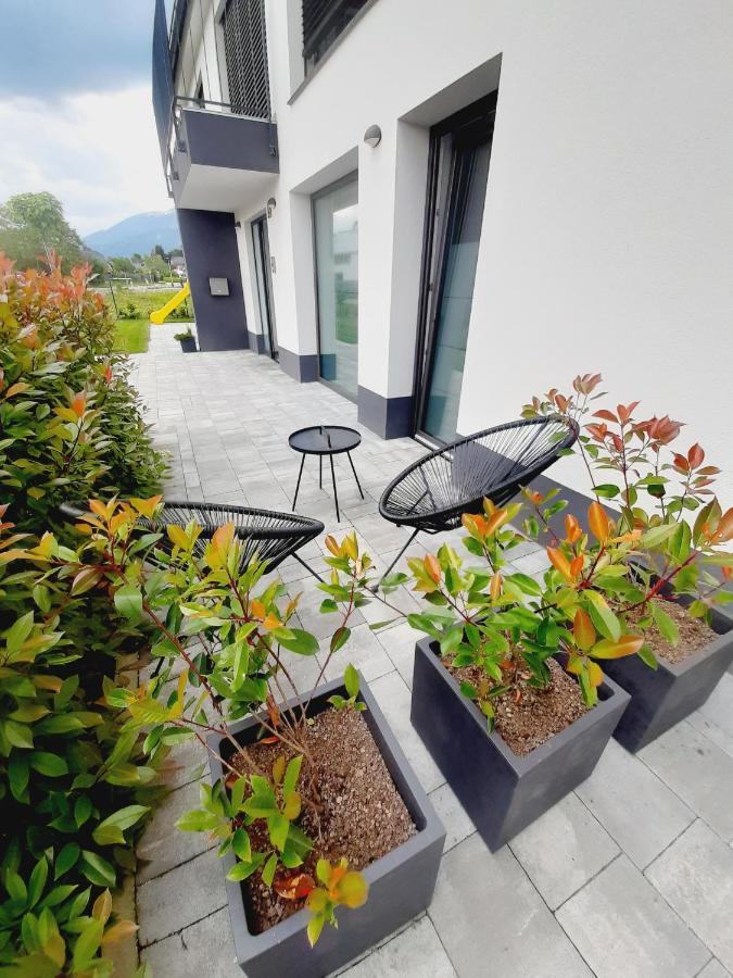 Green Bee Apartment Лесце Екстериор снимка